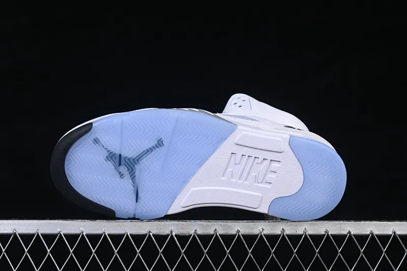 All categories Air Jordan Jordan series basketball shoes Air Jordan 5 OG version Air Jordan 5 Retro "White Metallic" AJ5 Joe 5 Silver HQ7978-103